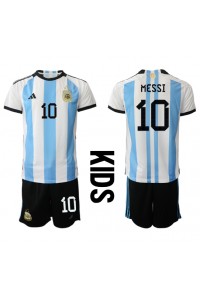 Argentiina Lionel Messi #10 Jalkapallovaatteet Lasten Kotipeliasu MM-kisat 2022 Lyhythihainen (+ Lyhyet housut)